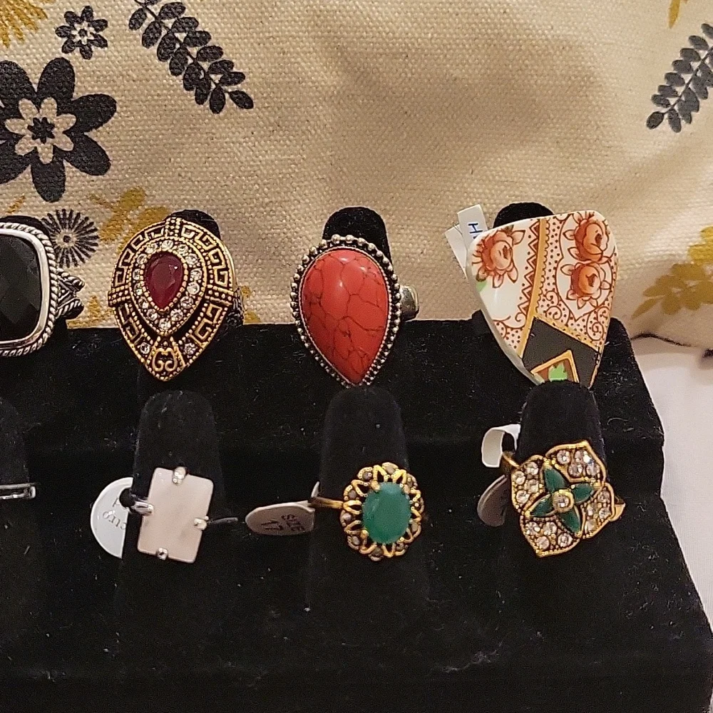 Various RINGS on Sale - Picture 3 of 4